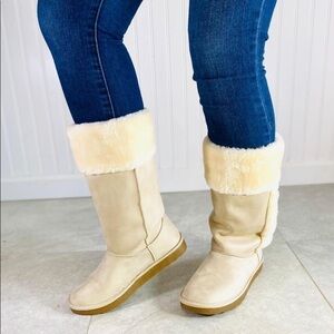 Sand Flat No Heel Boots Round Toe Above Ankle Booties
Faux Suede